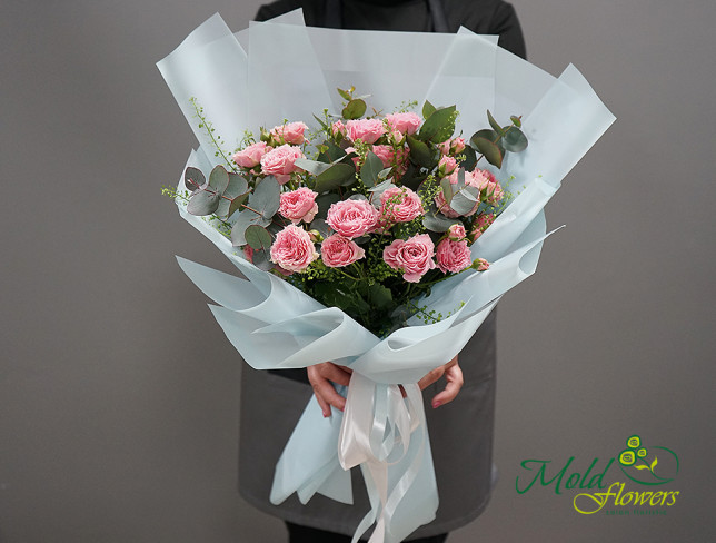 Букет из розовых кустовых роз "Сентиментальность" Фото